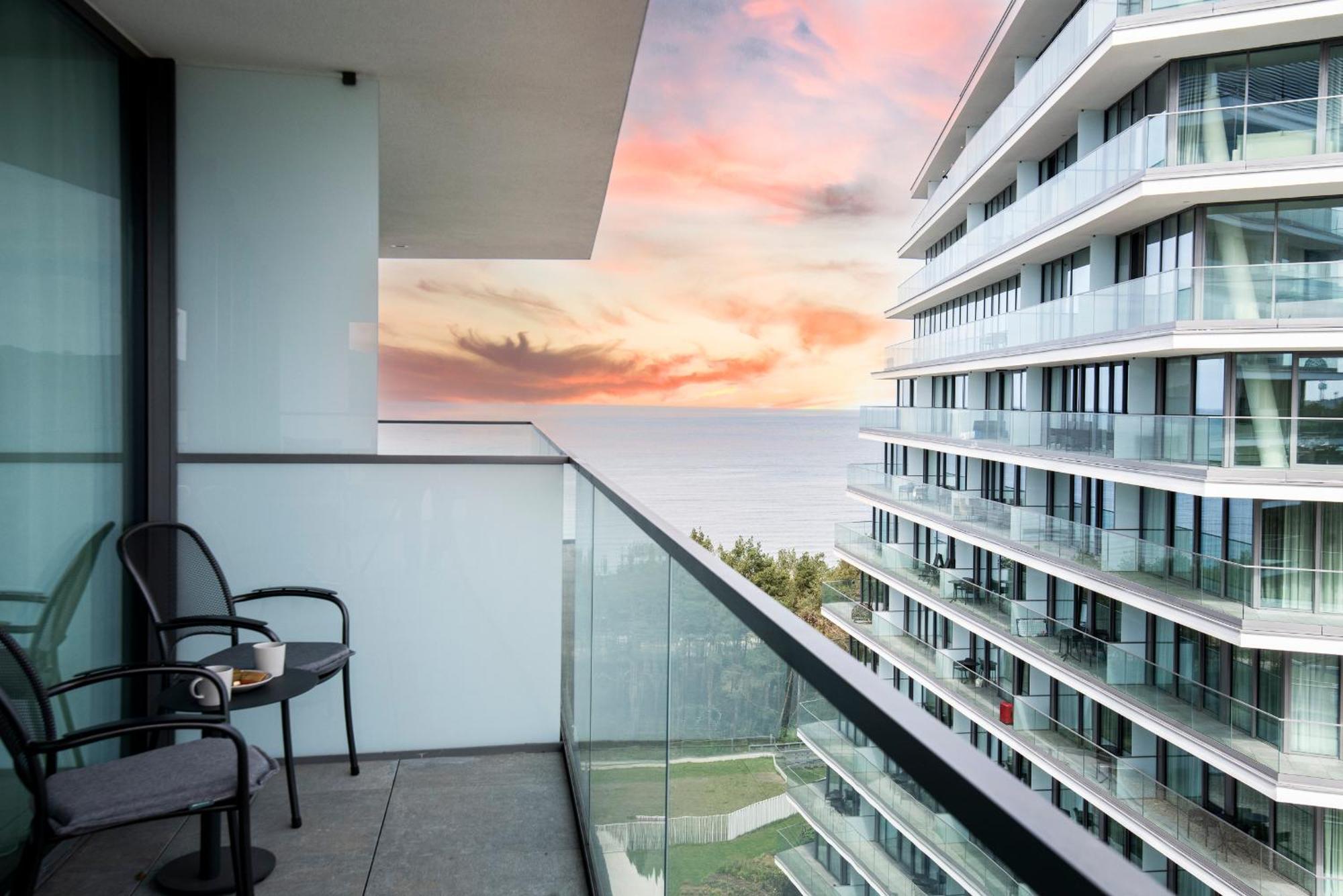 Wave Panorama 8Th Floor Sea View Apartment Miedzyzdroje Exterior photo